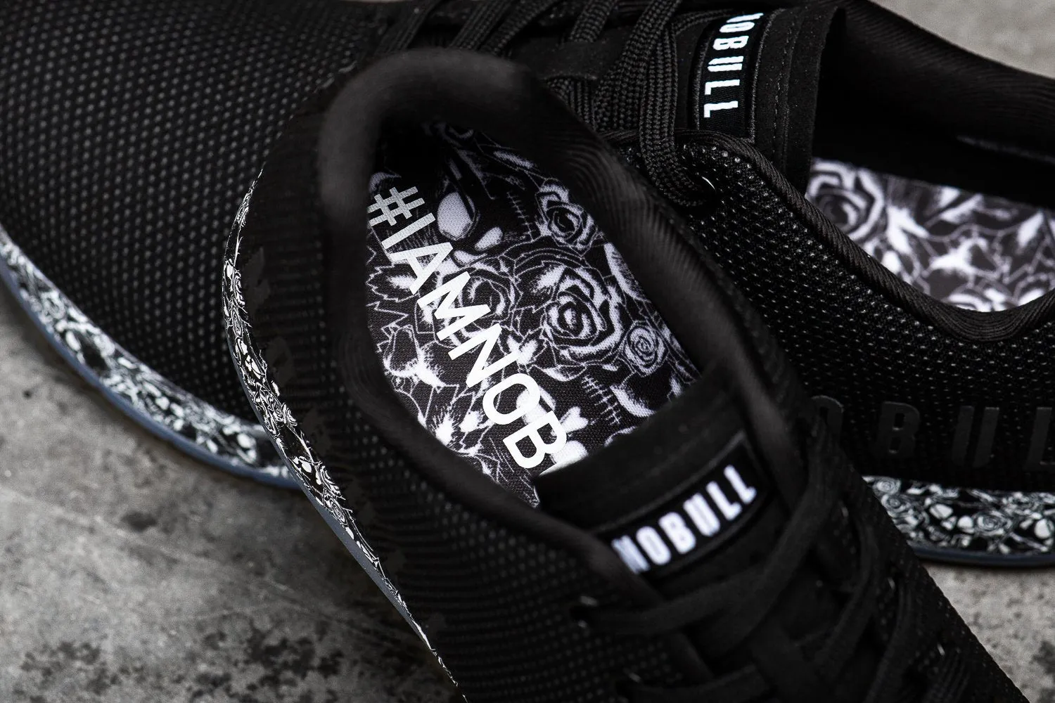 BLACK HEARTS TRAINER (MEN'S)
