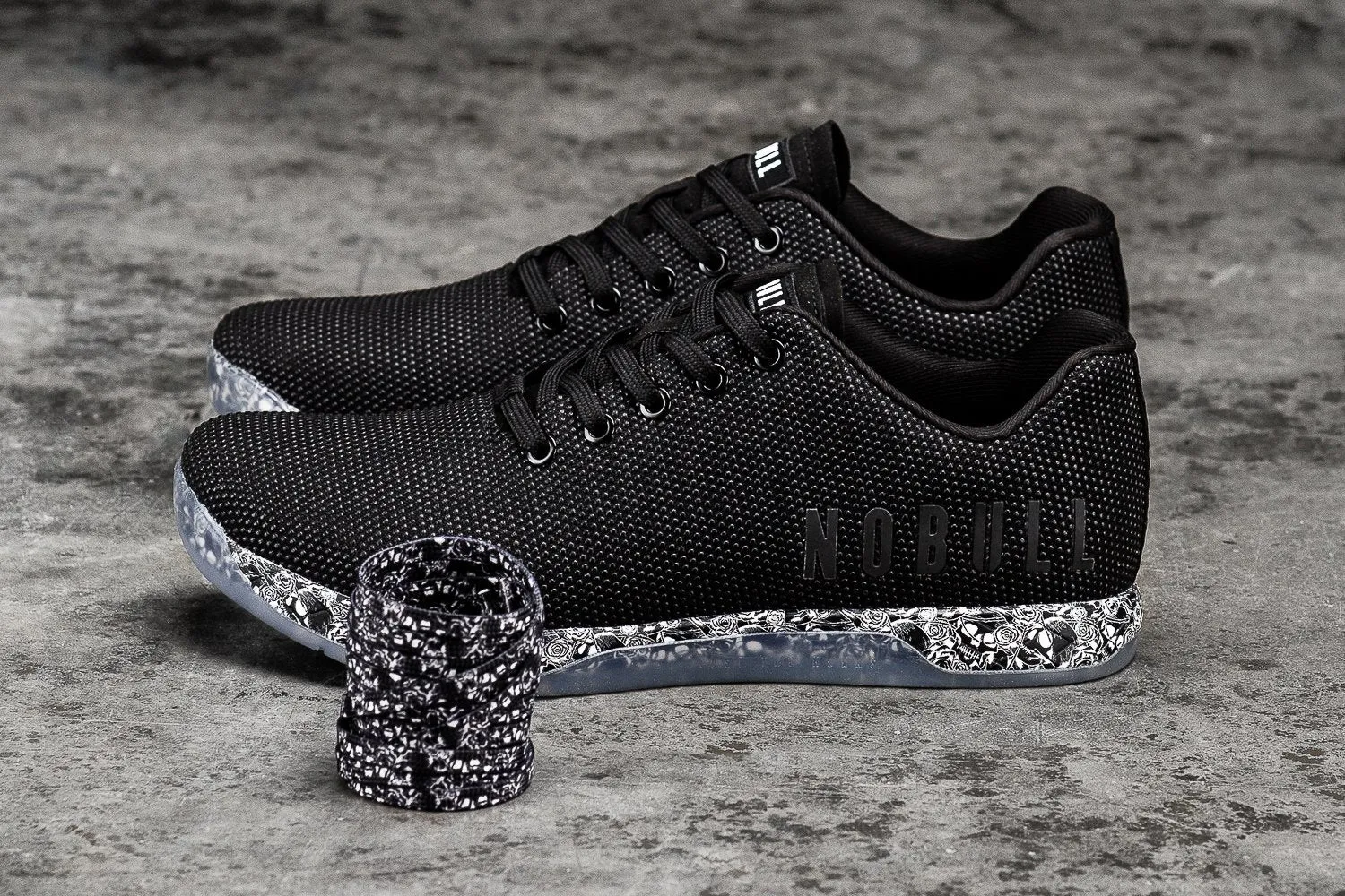 BLACK HEARTS TRAINER (MEN'S)