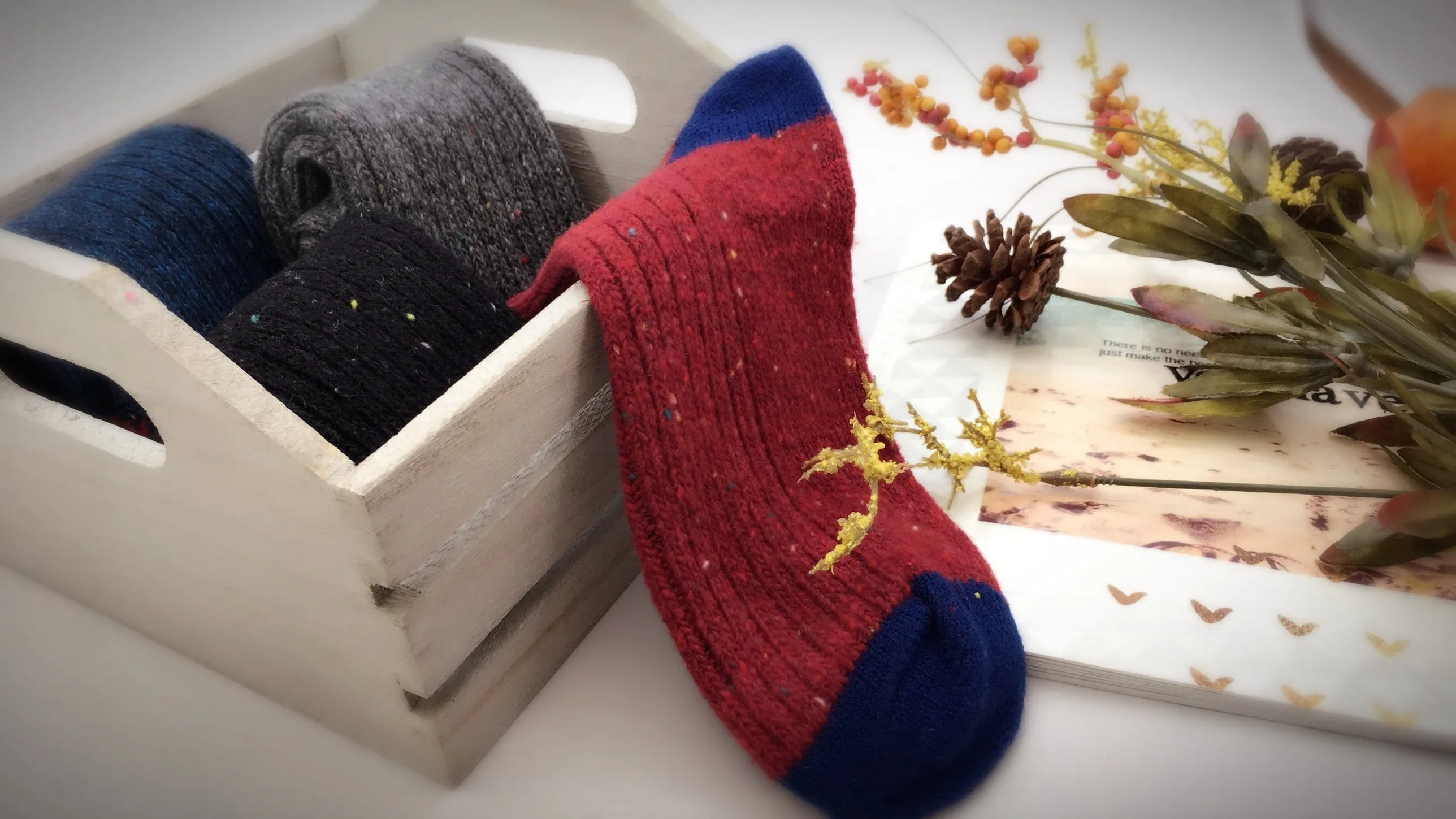 Cute Cozy Warm Wool | Women Teen Girls | Crew Socks | 4 Pairs | (Dandy Wool)