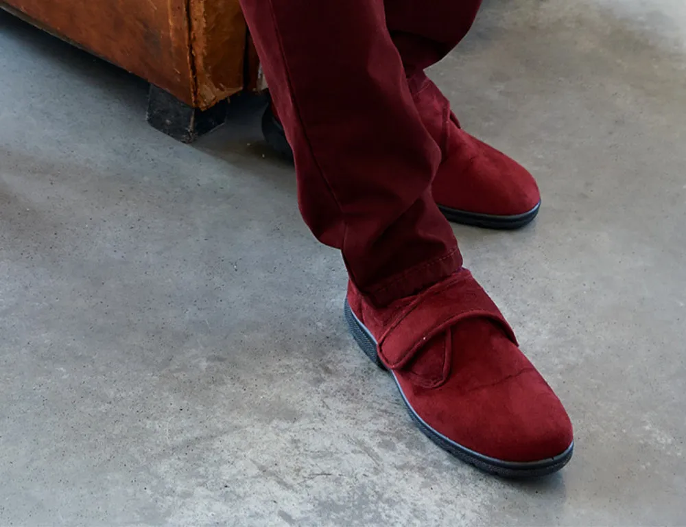 Daniel Burgundy