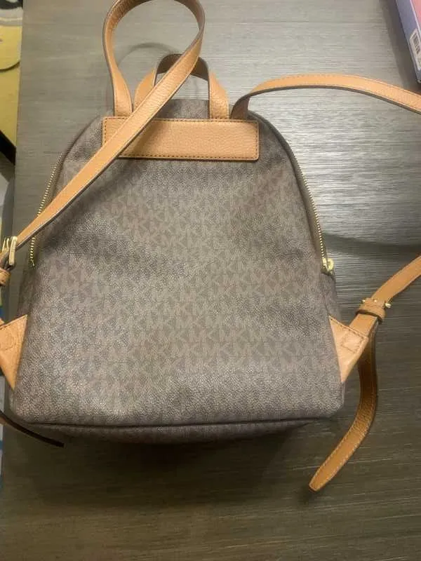 Erin Medium Logo Backpack